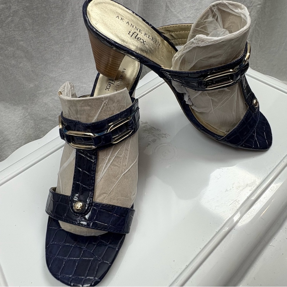 Anne Klein Hadria Slide Mule Sandals - Navy Crocodile Patent Leather 8.5